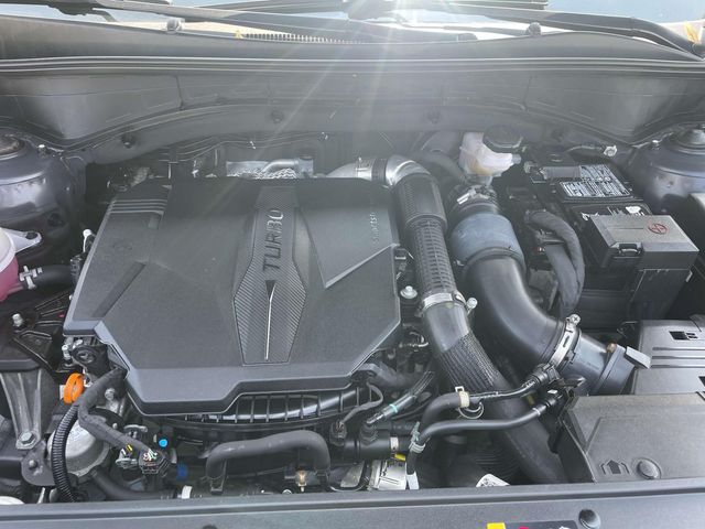 Vehicle image 15 of 39
