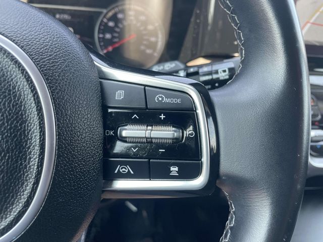 Vehicle image 35 of 39