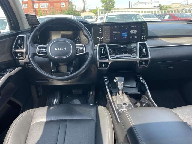 Vehicle image 19 of 39