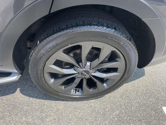Vehicle image 18 of 39