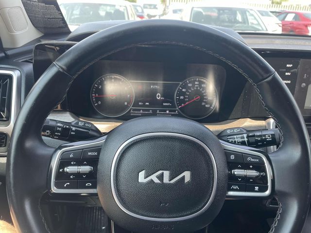 Vehicle image 34 of 39
