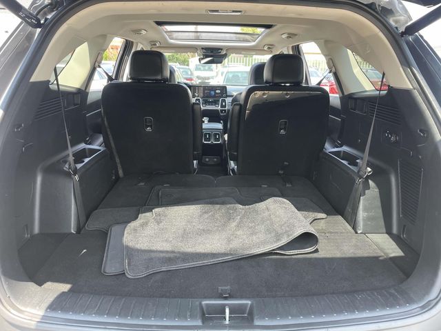 Vehicle image 12 of 39