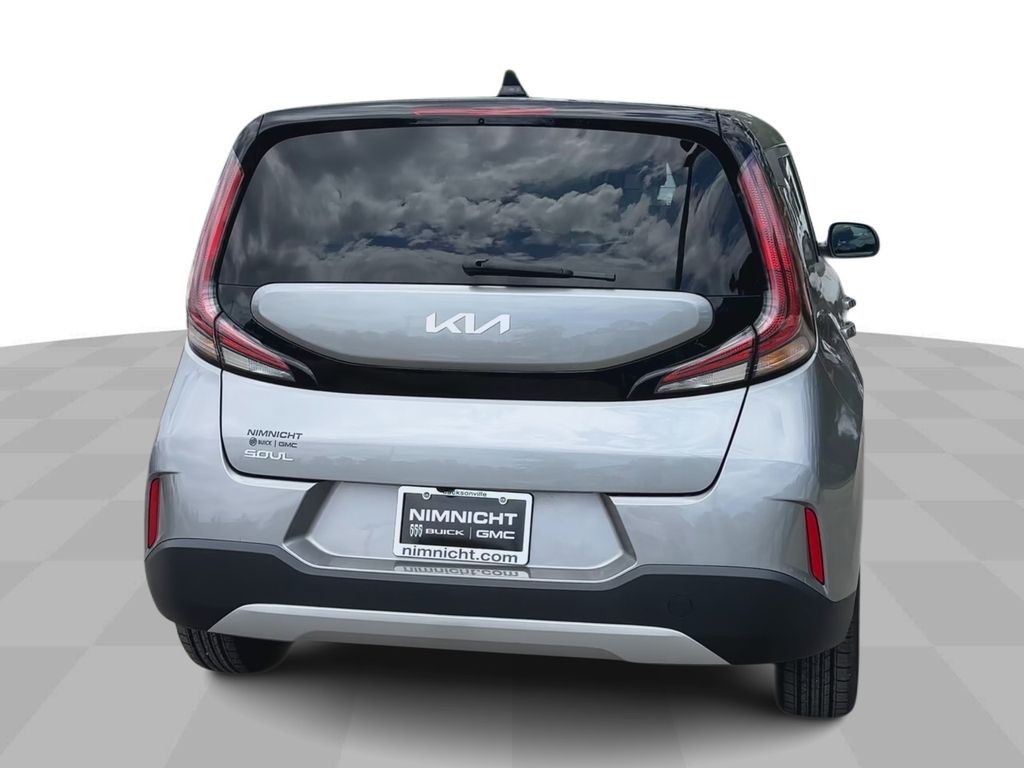 Vehicle image 7 of 34