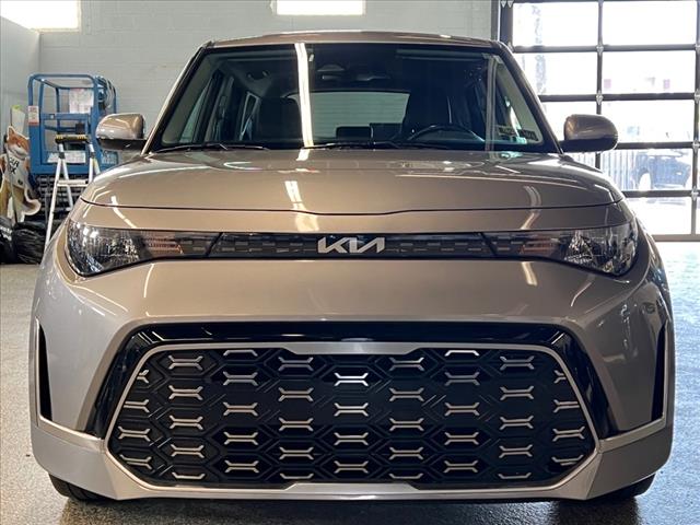 Vehicle image 3 of 25