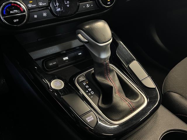 Vehicle image 15 of 25