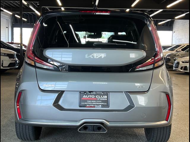 Vehicle image 6 of 25