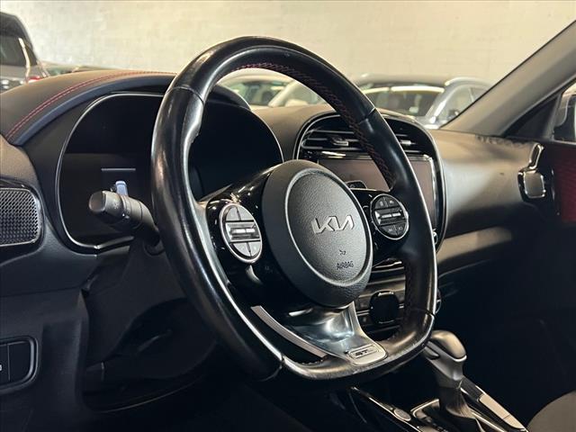 Vehicle image 9 of 25