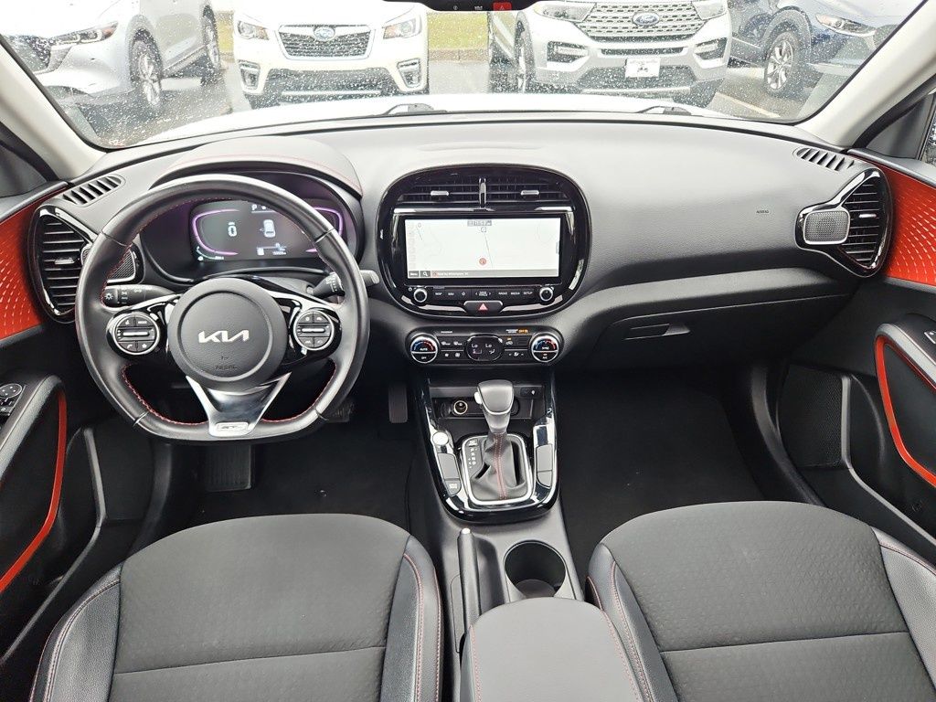Vehicle image 11 of 34