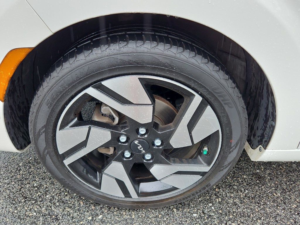 Vehicle image 34 of 34