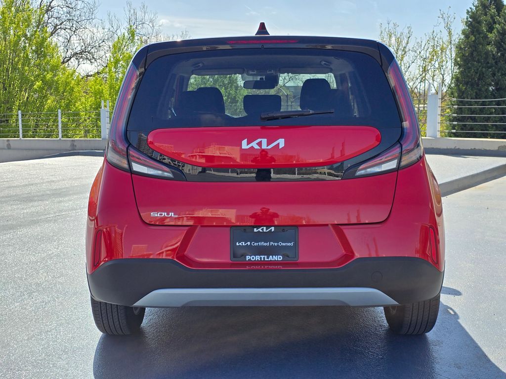 Vehicle image 5 of 33