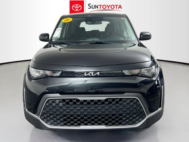 2023 Kia Soul LX Image 2 of 30