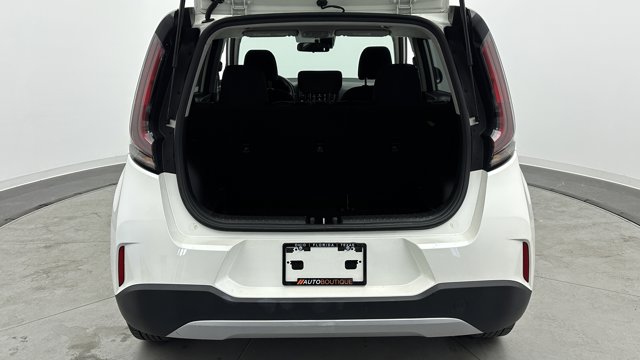 2023 Kia Soul LX Image 28 of 32