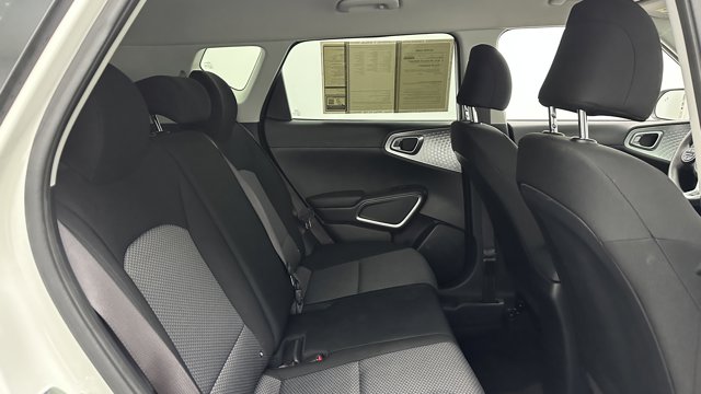 2023 Kia Soul LX Image 10 of 32