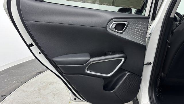 2023 Kia Soul LX Image 20 of 32