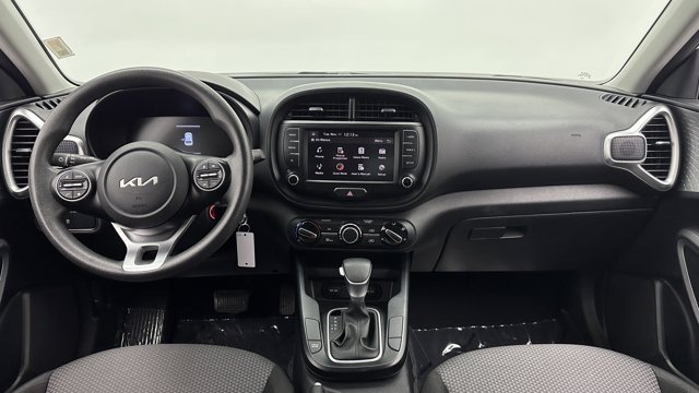 2023 Kia Soul LX Image 12 of 32