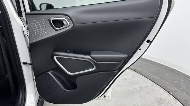 2023 Kia Soul LX Image 22 of 32