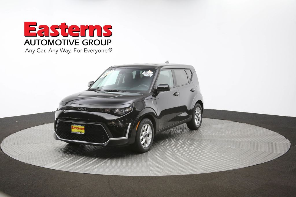 Vehicle image 28 of 61