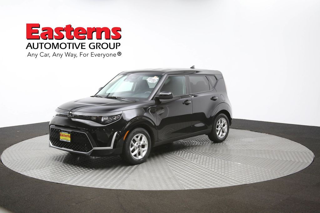 Vehicle image 29 of 61