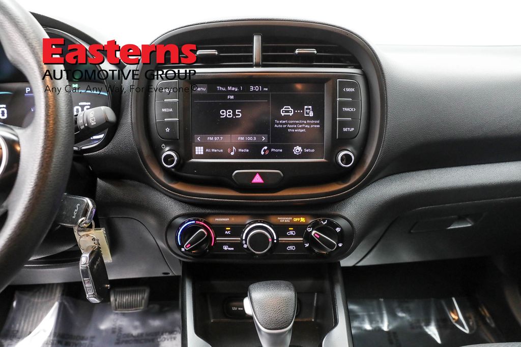 Vehicle image 42 of 61