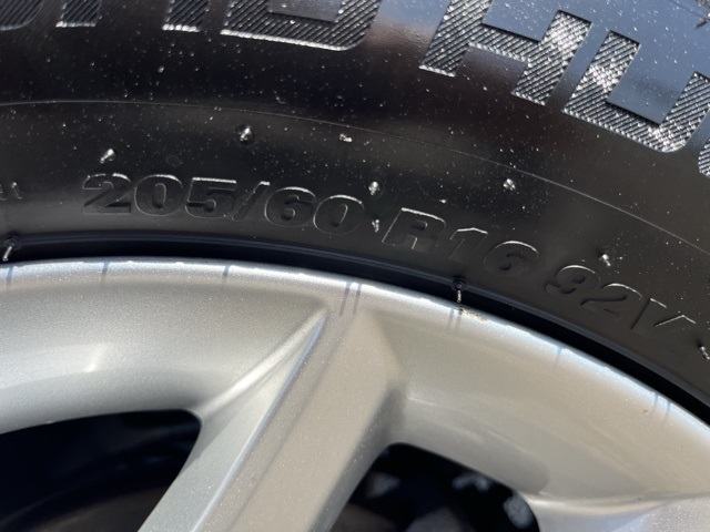Vehicle image 12 of 30