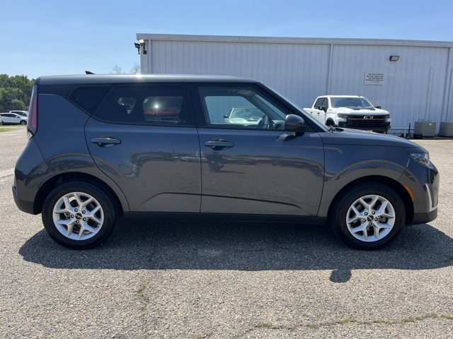 Vehicle image 7 of 30