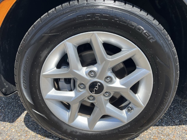Vehicle image 11 of 30