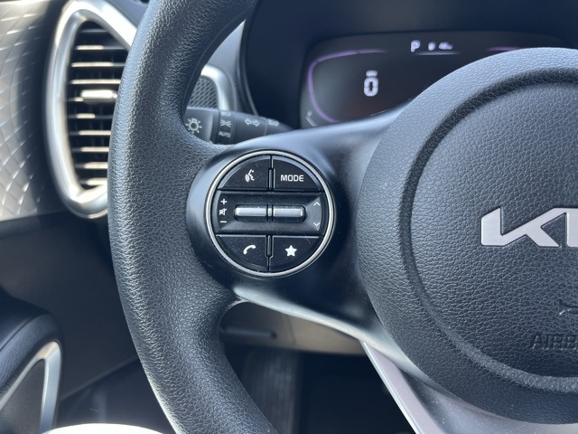 Vehicle image 18 of 30