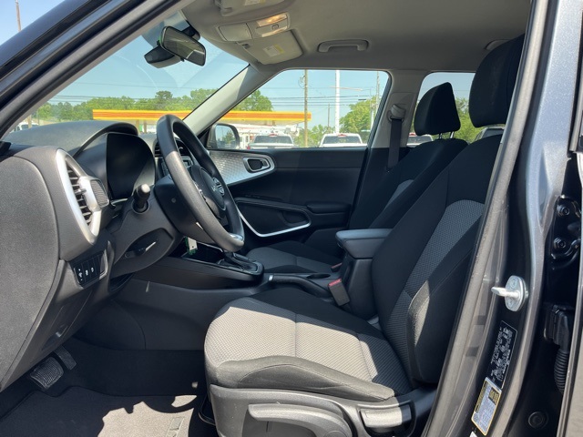 Vehicle image 15 of 30