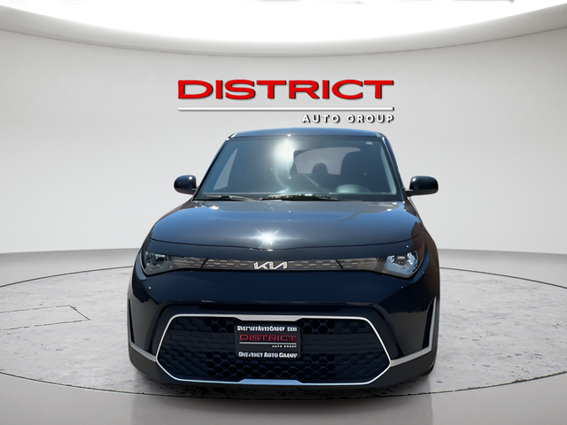 2023 Kia Soul LX Image 2 of 29