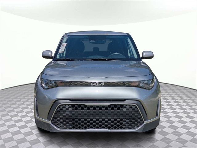 Vehicle image 2 of 31
