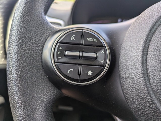 Vehicle image 26 of 31