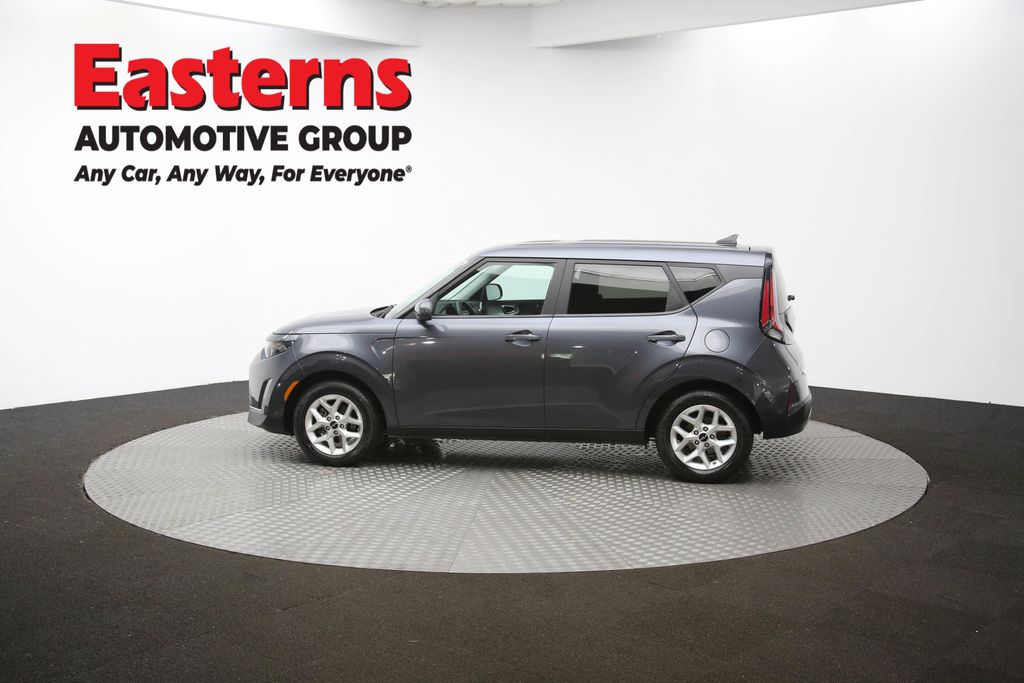 2023 Kia Soul LX Image 35 of 62