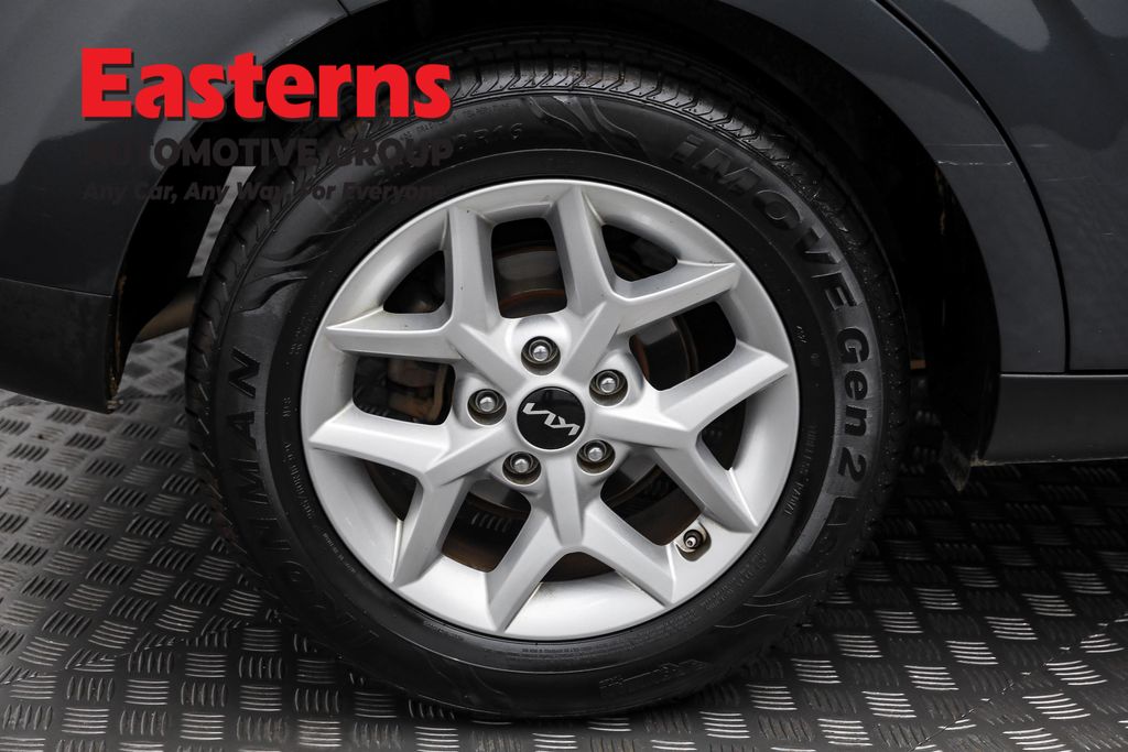 2023 Kia Soul LX Image 38 of 62