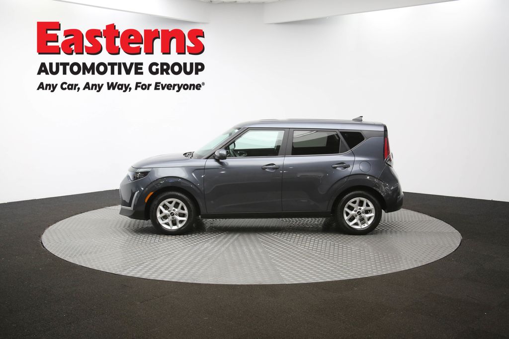 2023 Kia Soul LX Image 34 of 62