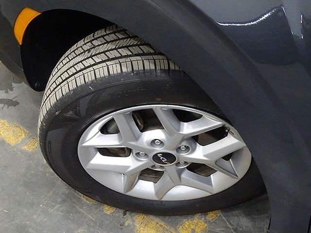 2023 Kia Soul LX Image 9 of 36