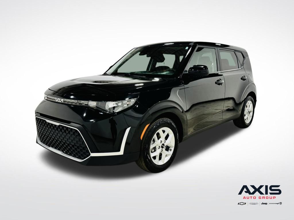 2023 Kia Soul LX Image 1 of 36
