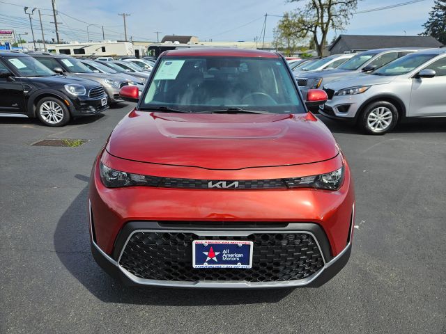 2023 Kia Soul LX Image 3 of 24