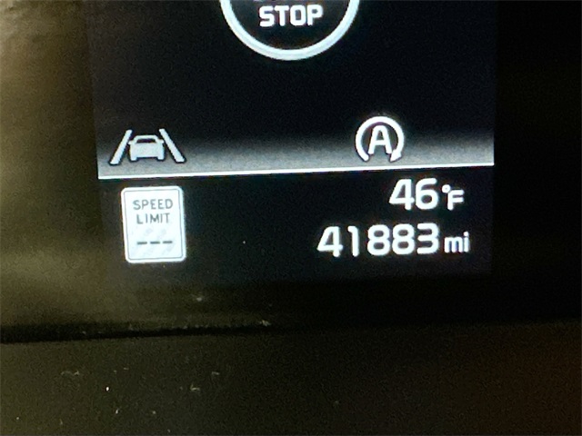 Vehicle image 16 of 31