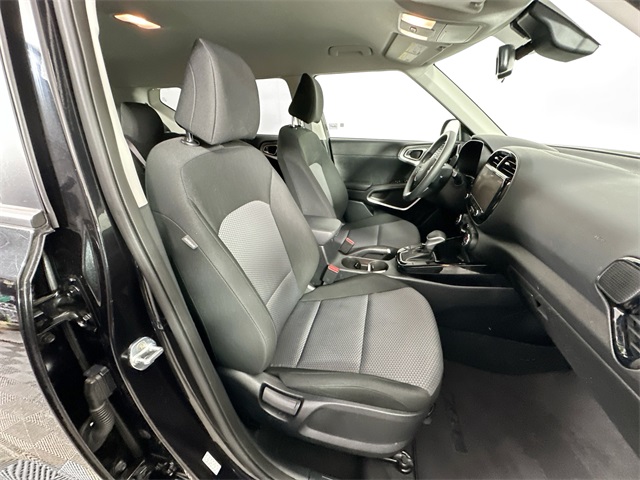 Vehicle image 29 of 31