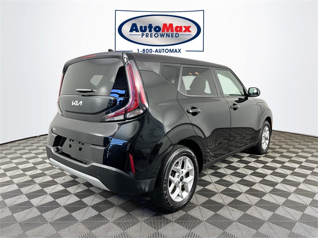 Vehicle image 3 of 31