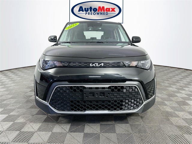 Vehicle image 4 of 31
