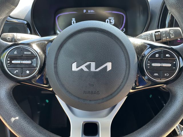 Vehicle image 23 of 29