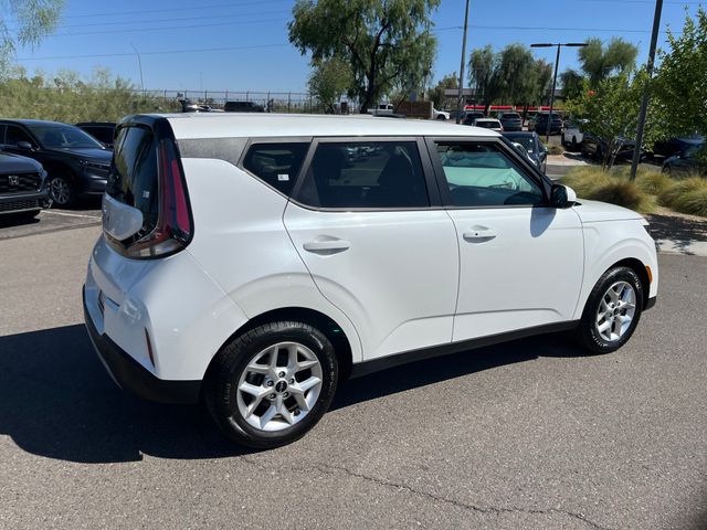 Vehicle image 5 of 29