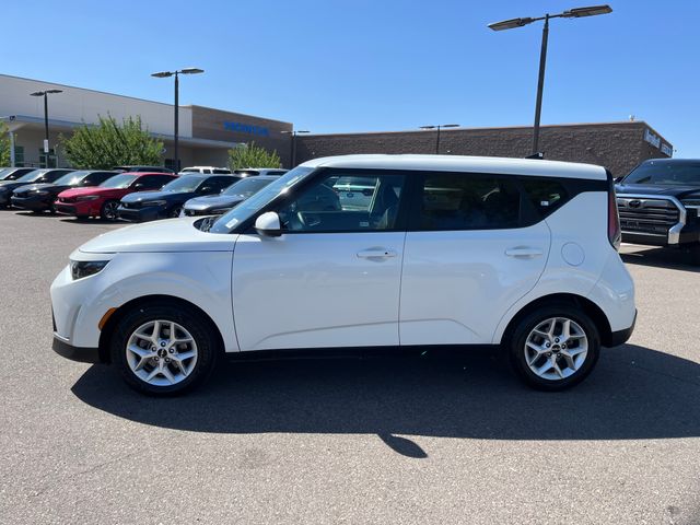 Vehicle image 7 of 29