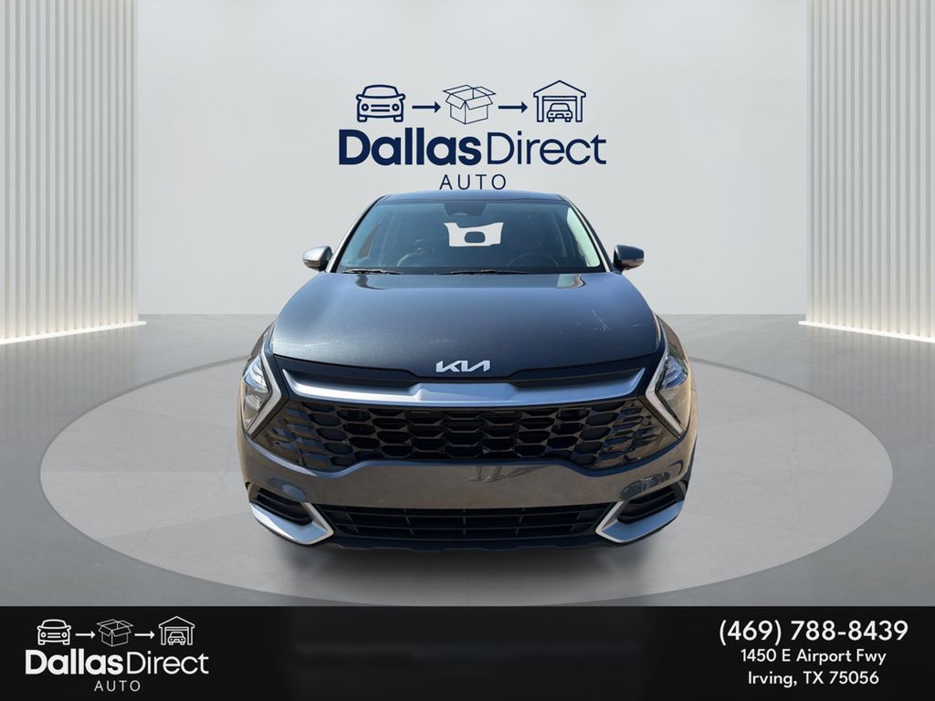 2023 Kia Sportage EX Image 2 of 23