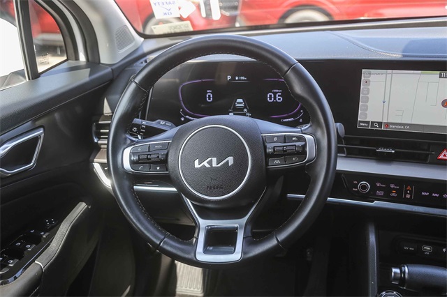 2023 Kia Sportage EX Image 17 of 30