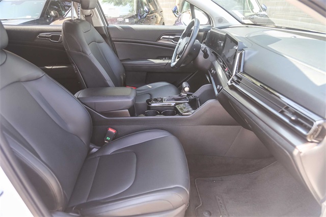 2023 Kia Sportage EX Image 13 of 30