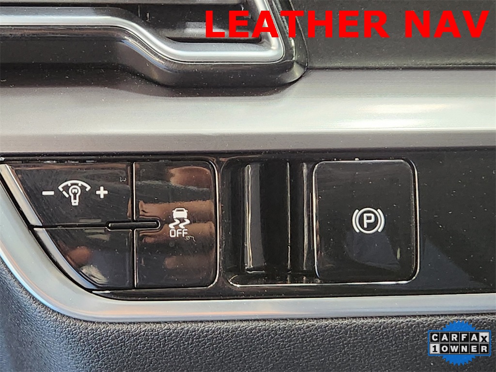 2023 Kia Sportage EX Image 28 of 38