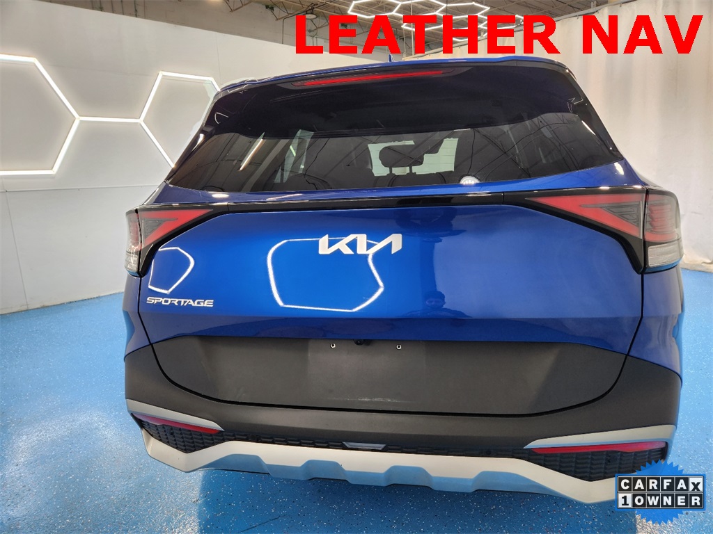2023 Kia Sportage EX Image 5 of 38