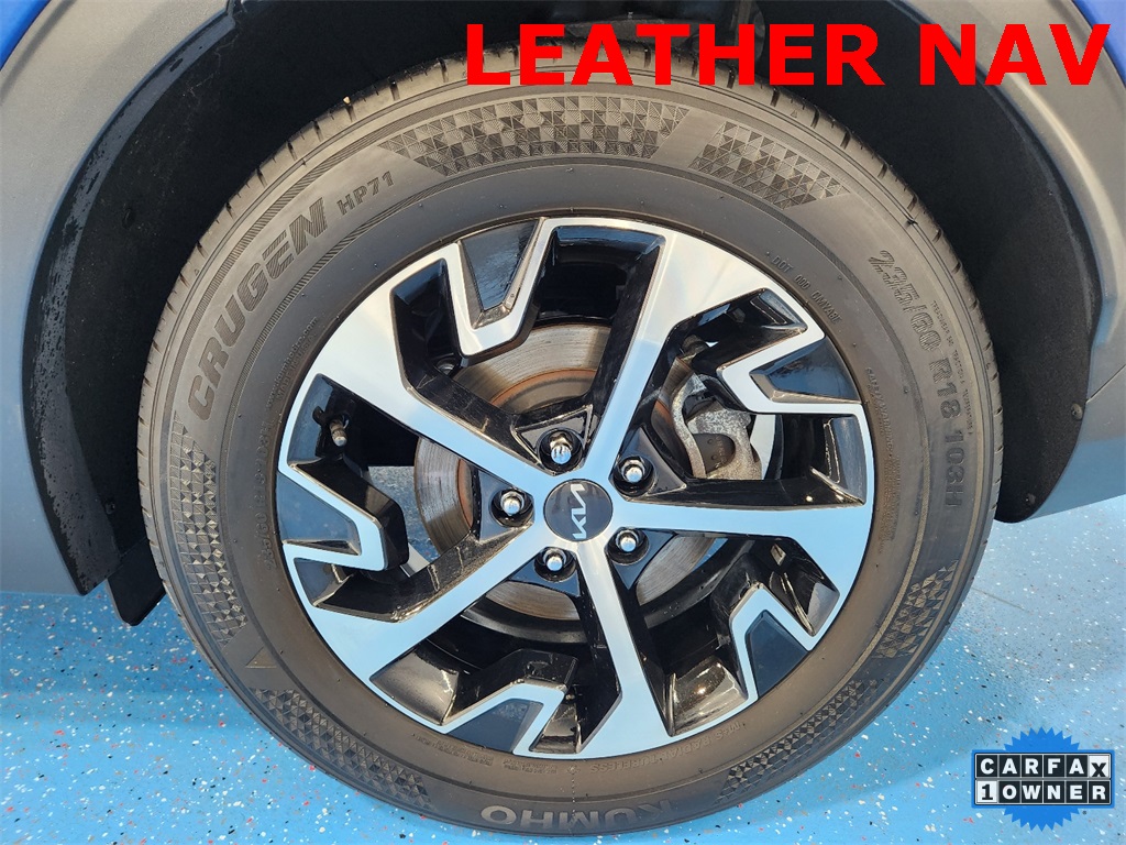 2023 Kia Sportage EX Image 12 of 38